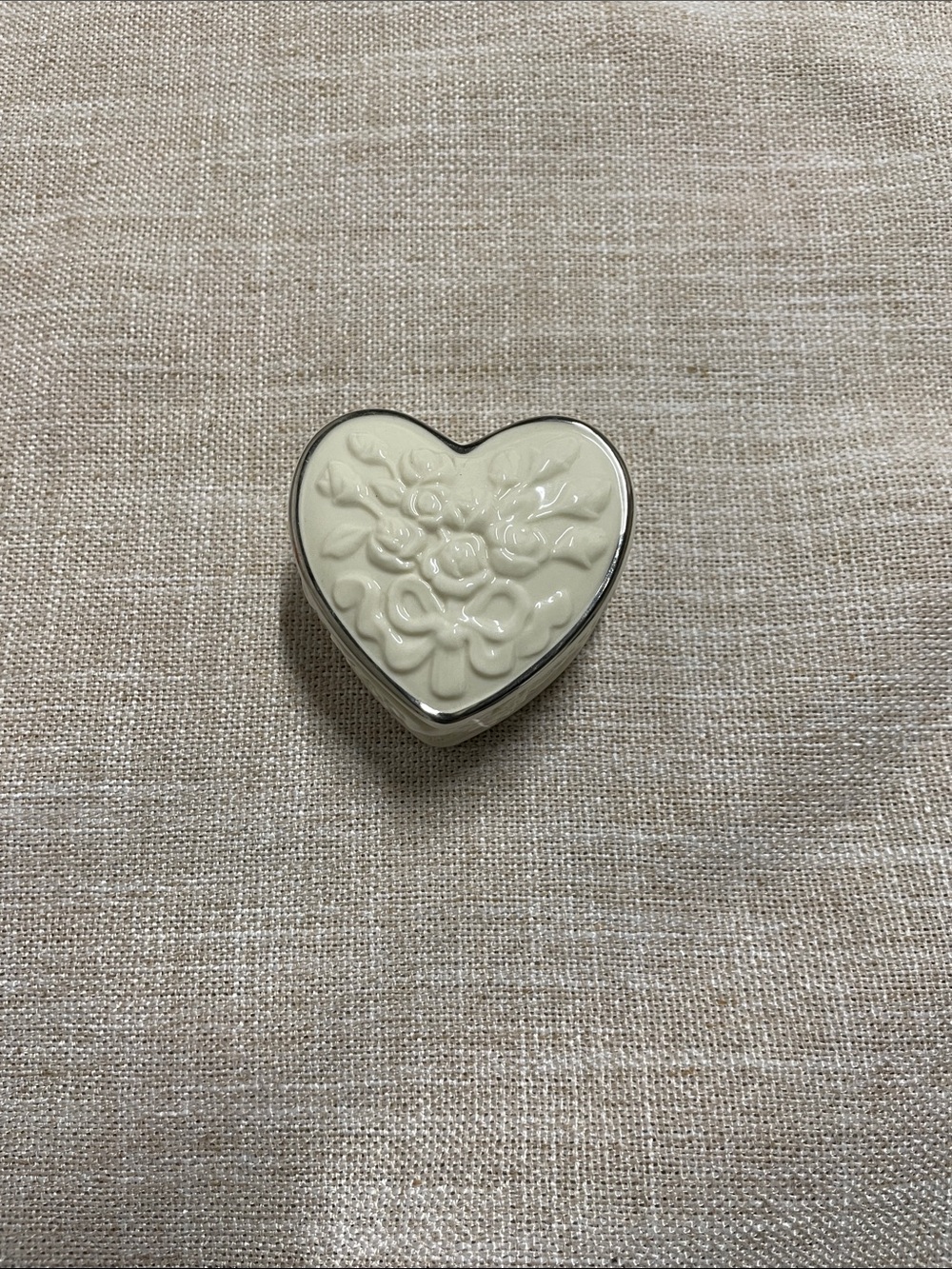 Heart-Shaped Ceramic Trinket Box in Cream